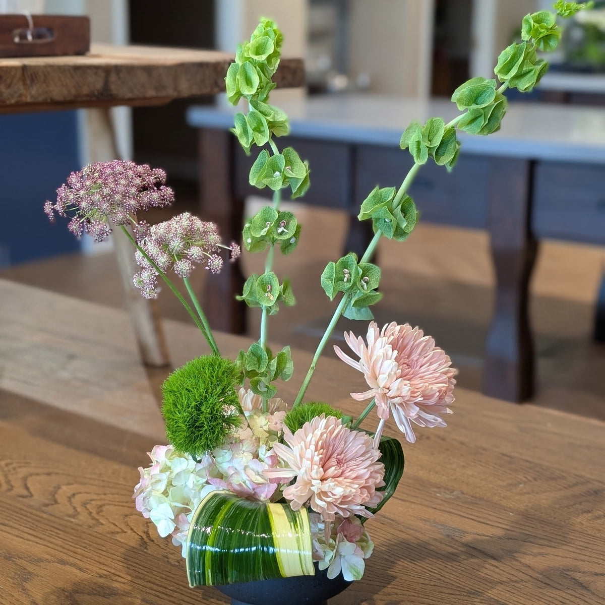 Modern Minimalist - Floral Arranging Class (September 16 @6pm)